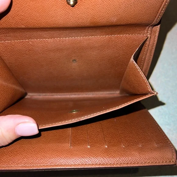 Vintage Louis Vuitton Brown and Gold Monogram - Picture 9 of 13